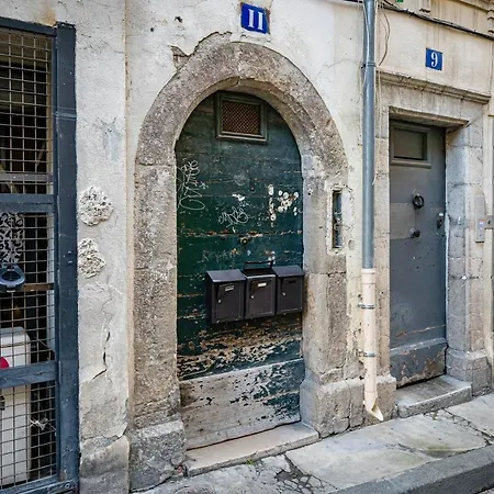 Roche : 3 Chambres,6 Personnes, Bien Equipe, Deco+ *